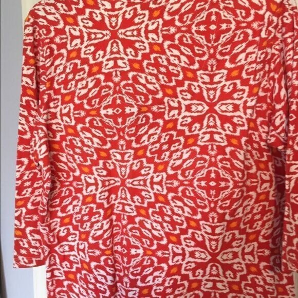 Project Red & White Ikat Pattern Beaded V-Neck 3/4 Sleeve Top Size PL NWT - Picture 4 of 10
